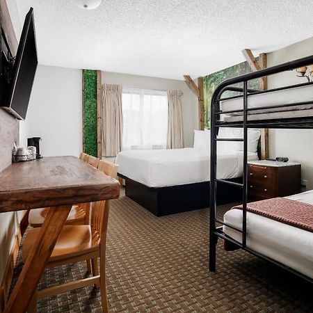 Natura Treescape Resort Wisconsin Dells Exterior foto